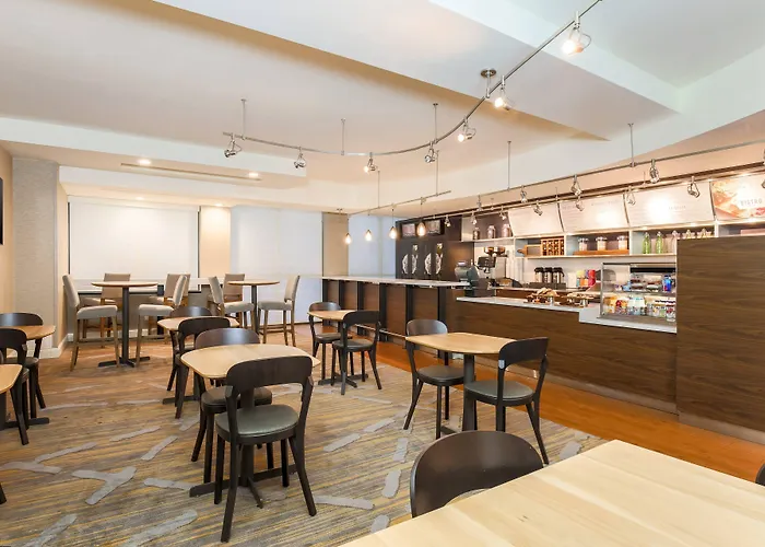 Hotel Courtyard By Marriott Downtown