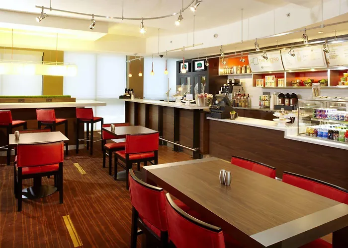 Courtyard By Marriott Downtown Hotel 4*